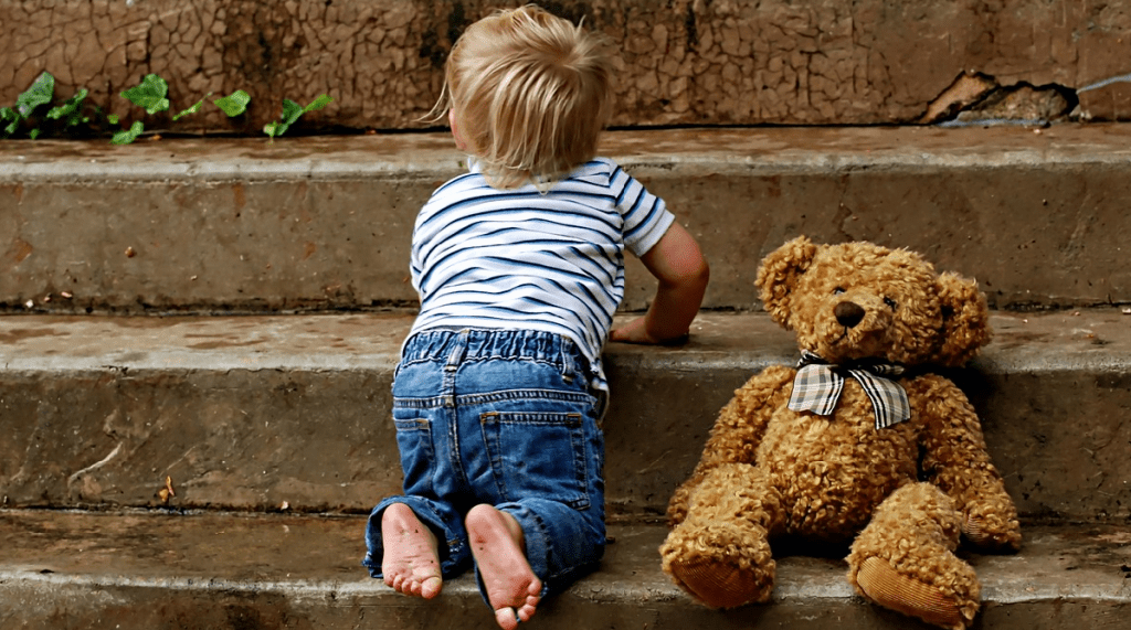 When Does Baby Starts Crawling, Average Age and Crawling Tips