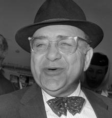 Akim Tamiroff Akim Tamiroff