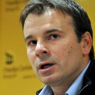 Aleksandar StanojeviY