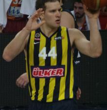 Bojan BogdanoviY