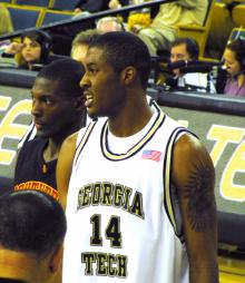 Derrick Favors