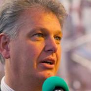 Hero Stoops Brinkman