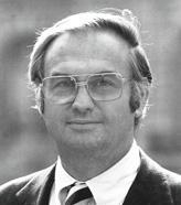 Jr. Lowell P. Weicker