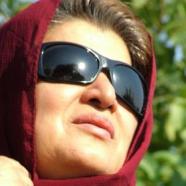 Pouran Derakhshandeh