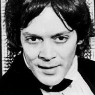 Raul Julia