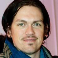 Steve Howey
