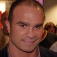 Tie Domi