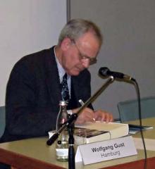 Wolfgang Gust