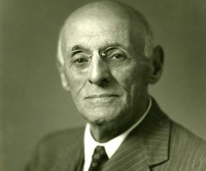 Abraham Flexner