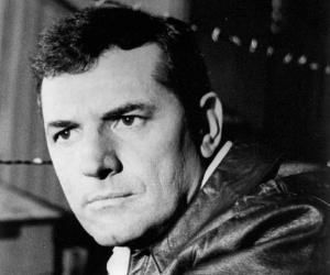 Steven Hill